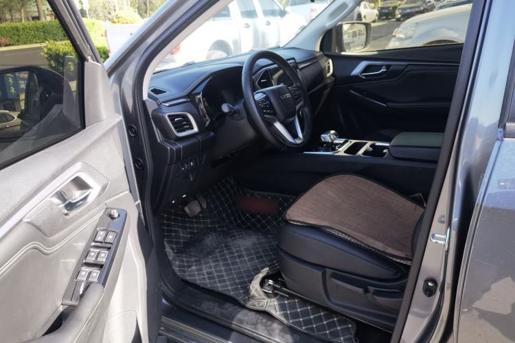 Used Isuzu D-MAX 2023 2.5T Automatic Two-Wheel Drive Diesel Navigation Edition Long Wheelbase