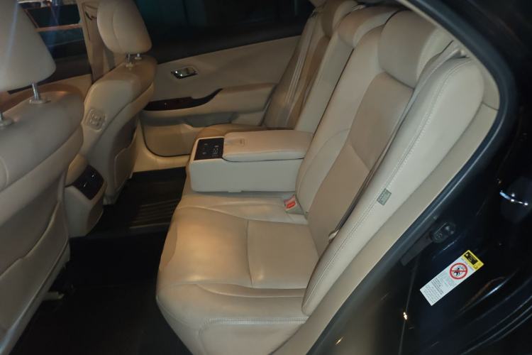 Used Toyota Crown 2010 2.5L Royal Leather Sunroof Edition
