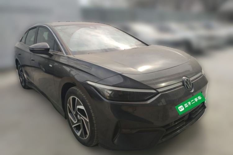 Used Volkswagen ID.7 VIZZION 2024 PRO Model Front Right 45 Deg