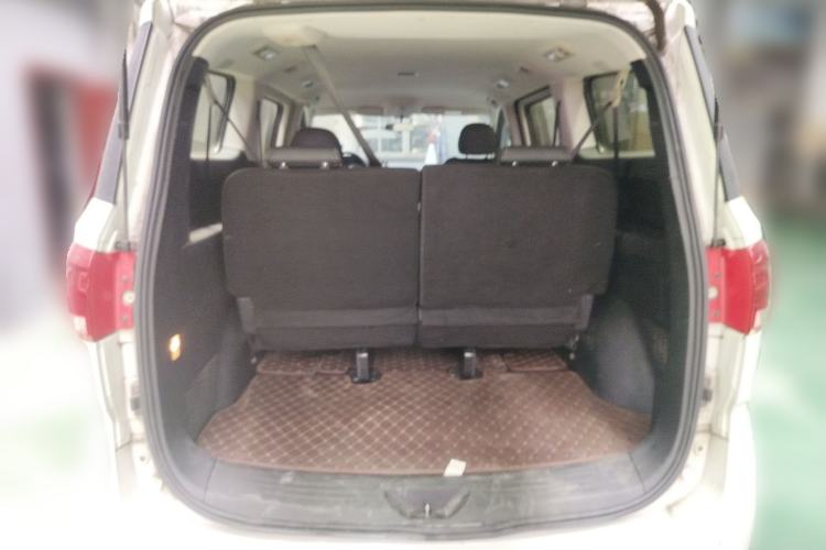 Used SAIC MAXUS G10 2016 2.0T Automatic Elite Edition Trunk