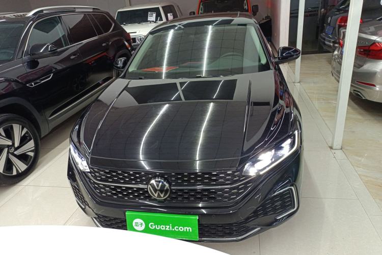 Used Volkswagen Passat 2024 380TSI Starry Dragon Edition Front