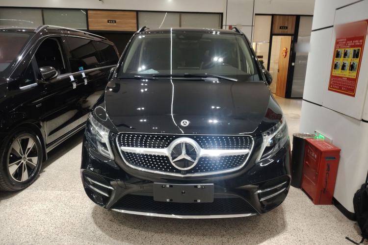 Used Mercedes-Benz V-Class 2022 V 260 L Long-wheelbase Luxury Edition