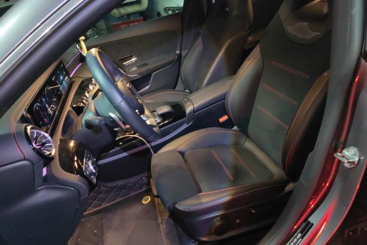 Used Mercedes-Benz CLA 2022 Refreshed CLA 200 Shooting Brake Left Front Seat