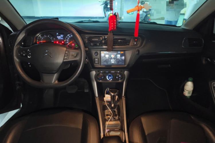 Used Citroen C3-XR 2018 1.6L Automatic Pioneer Model Center Console