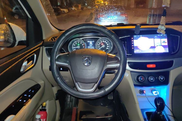 Used Baojun 730 2016 1.5L Manual Value Edition 7 Seats China V Emission Standard