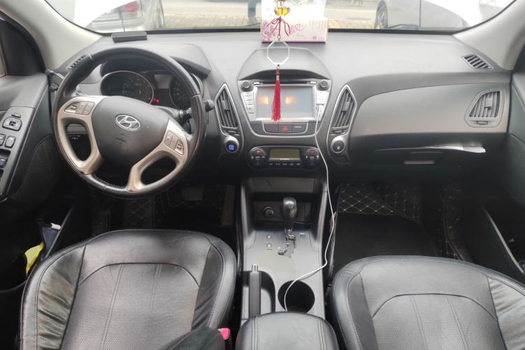 Used Hyundai ix35 2013 2.0L Automatic Two-Wheel Drive Smart GLS China IV Standard