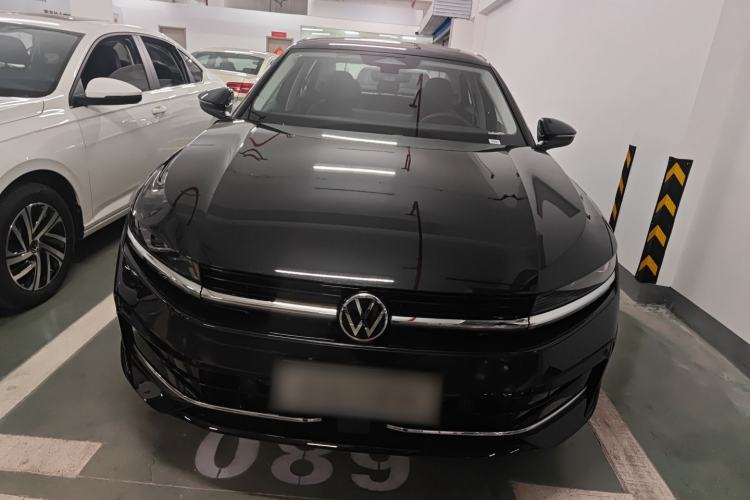 Used Volkswagen Magotan 2024 380TSI DSG Prestige Edition DaMai Package Front