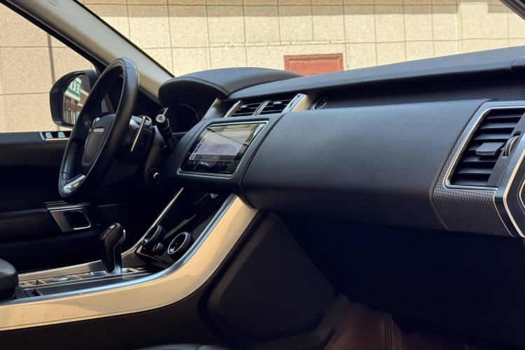 Used Land Rover Range Rover Sport 2020 3.0 L6 HSE DYNAMIC