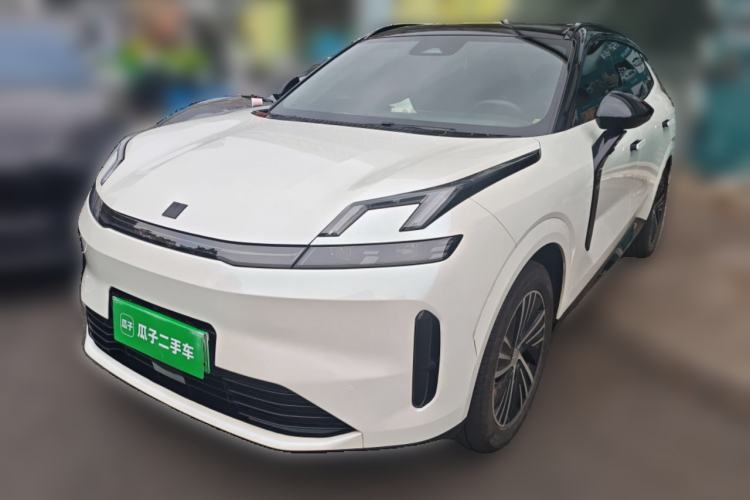 Used Lynk & Co 08 EM-P 2025 120km Long-Range Pro