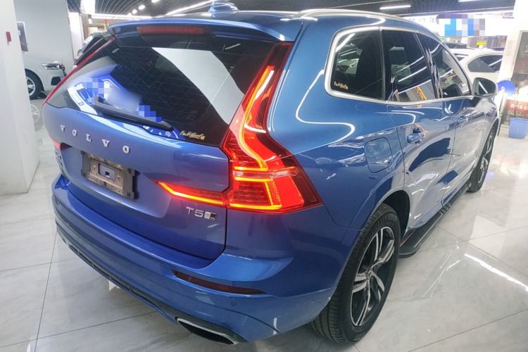 Used Volvo XC60 2019 T5 4x4 Smart & Dynamic Sport Edition China VI Standard