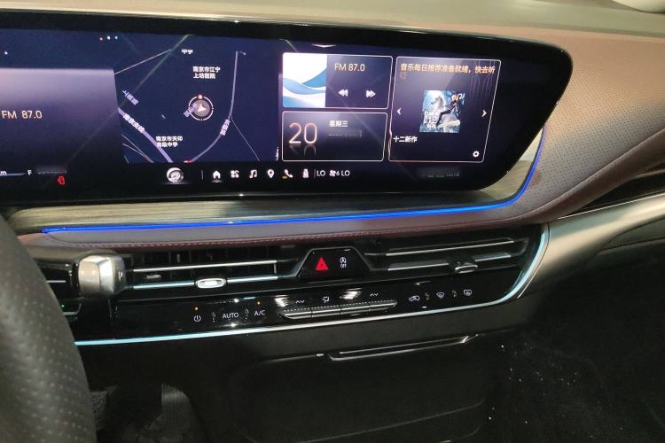 Used Buick Century 2023 2.0T Six-Seater Yinshi Edition
