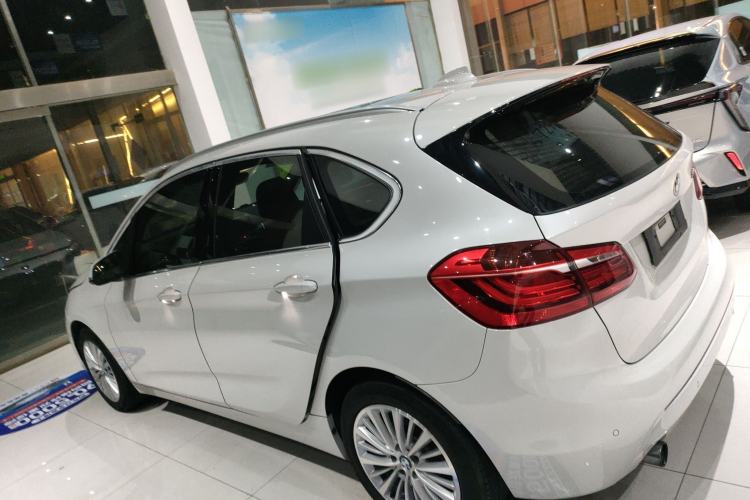 Used BMW 2 Series Active Tourer (Import) 2014 220i Luxury Design Package
