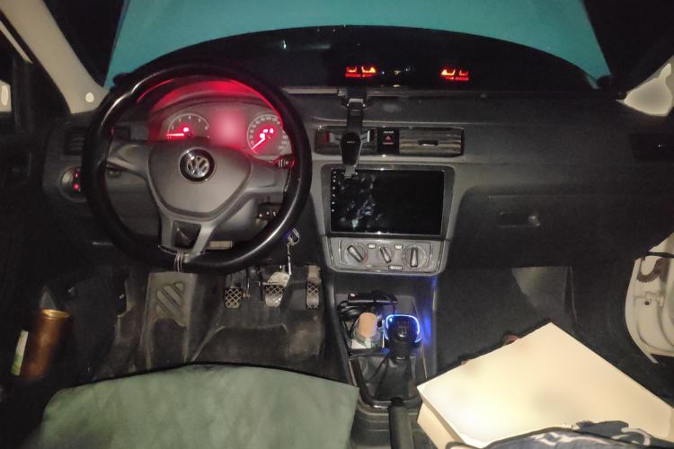 Used Volkswagen Santana 2019 1.5L Manual Fashion Edition China VI Standard Center Console