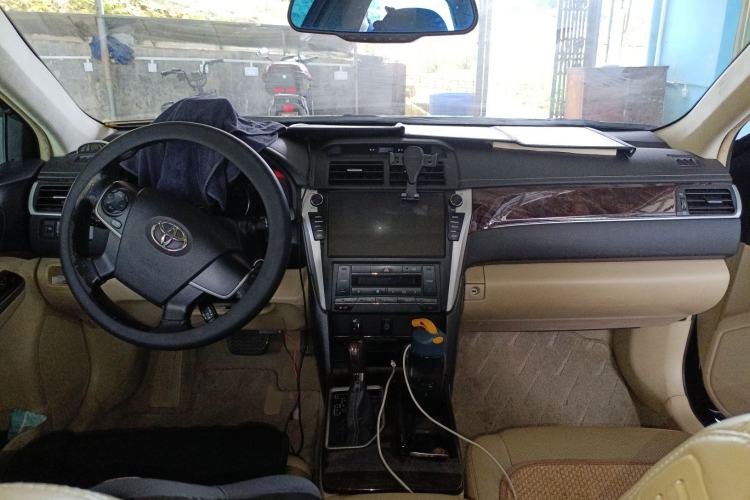 Used Toyota Camry 2016 2.0G 10th Anniversary Leading Edition