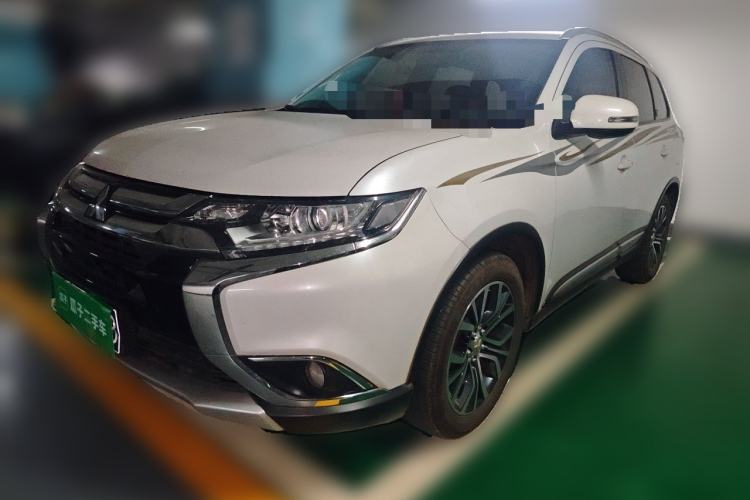 Used Mitsubishi Outlander 2017 2.0L Two-Wheel Drive Glory Edition 5 Seats