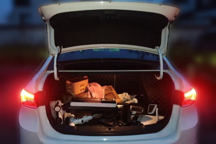 Used Buick GT 2019 15T Dual-Clutch Connected Elite Model China VI Trunk