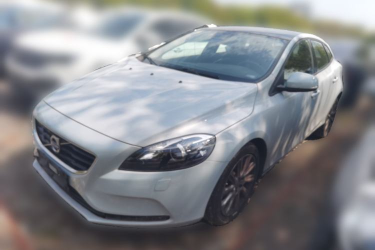 Used Volvo V40 2016 T3 Zhiyi Edition