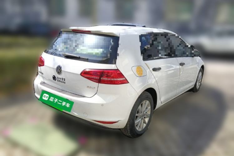 Used Volkswagen Golf 2016 1.6L Manual Fashion Edition
