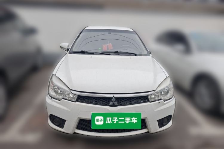 Used Soueast V3 Lingyue 2012 Revised Version 1.5L Manual Luxury Edition