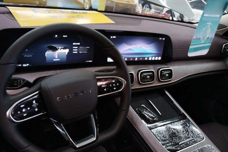 Used Chery Tiggo 9 C-DM 2025 1.5T 106KM Enjoy Edition 7 Seats Lithium Iron Phosphate
