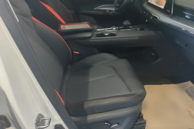 Used Oshan Z6 2022 Blue Whale 1.5T DCT Smart Edition Urban Version
