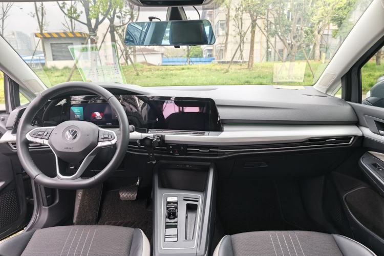 Used Volkswagen Golf 2021 280TSI DSG Pro Interior 1