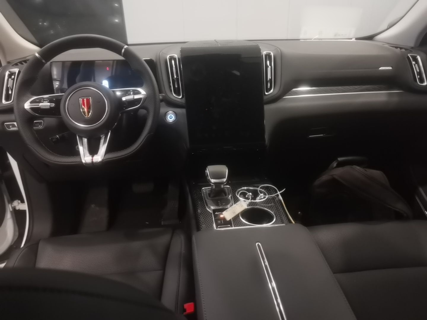 Hongqi HS3 PHEV 2025 Model 125km Jingwei 2 Millionth Anniversary Edition — снимка 12