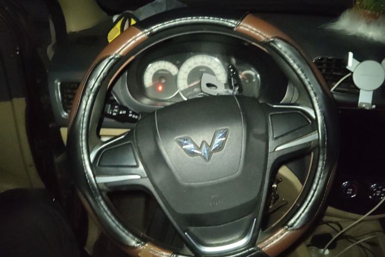 Used Wuling Hongguang 2013 1.5L S Comfort Model