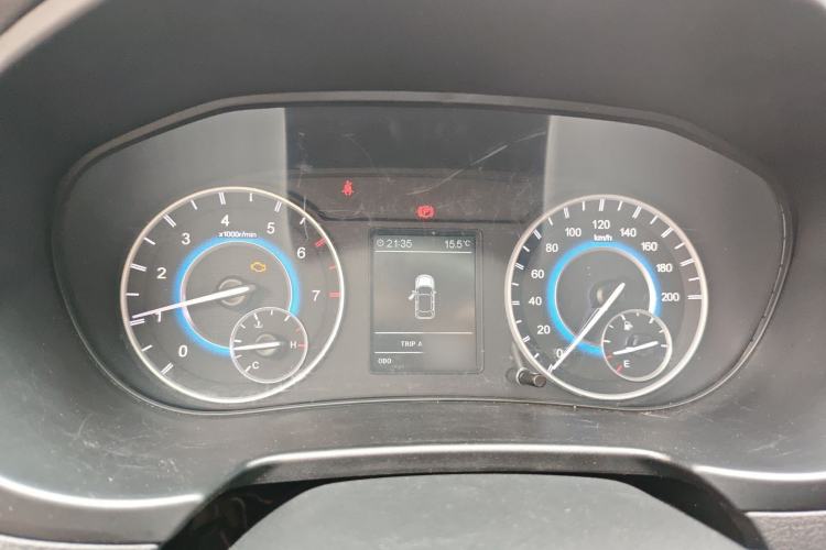 Used Dongfeng Fengon S560 2019 1.8L Manual Urban Model
