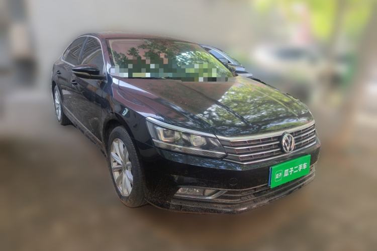 Used Volkswagen Passat 2017 280TSI DSG Luxury Edition Front Right 45 Deg