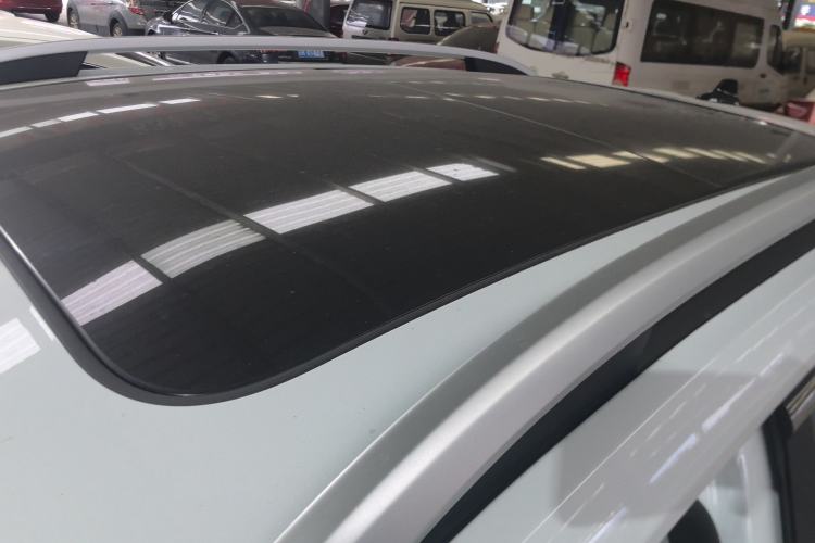 Used Roewe RX5 2025 PLUS 330TGI Automatic Trendsetting Smart Edition Roof