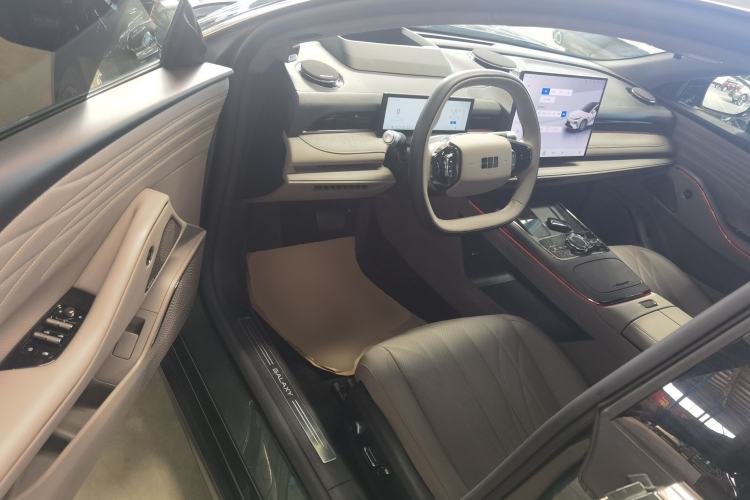 Used Geely Galaxy 8 2025 130km EM-P Starship Edition
