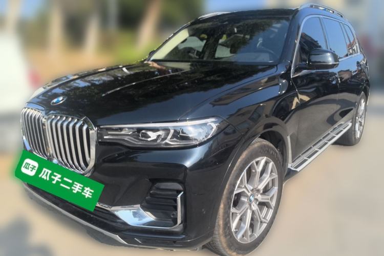 Used BMW X7 2021 xDrive40i Luxury Package with Leading Features