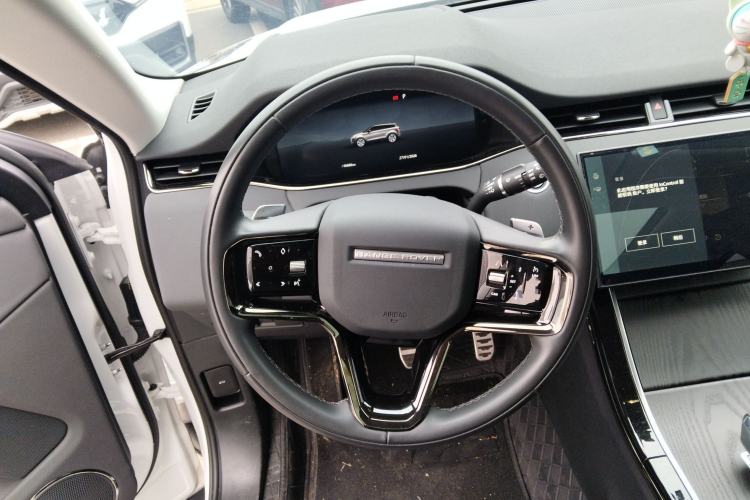 Used Land Rover Range Evoque 2024 Aurora L 249 PS Prestige Light-Chasing Edition
