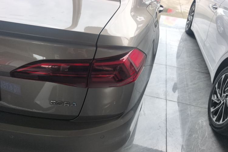 Used Volkswagen Bora 2020 1.5L Automatic Comfort Model Right Rear Taillight