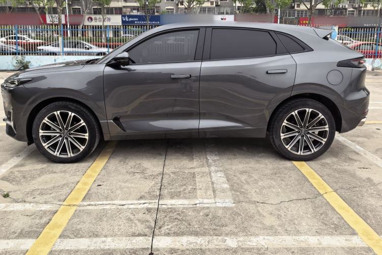 Used CHANGAN UNI-K 2021 2.0T All-Wheel Drive Prestige Version Exterior 8