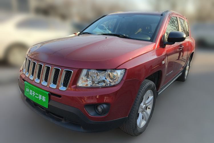 Used Jeep Compass 2012 2.4L four-wheel-drive sport version