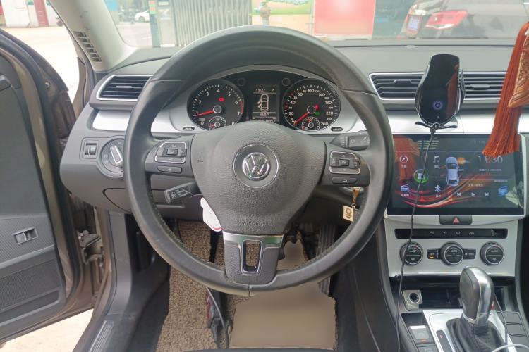 Used Volkswagen Magotan 2016 1.8TSI Smart Enjoyment Leading Model Steering Wheel