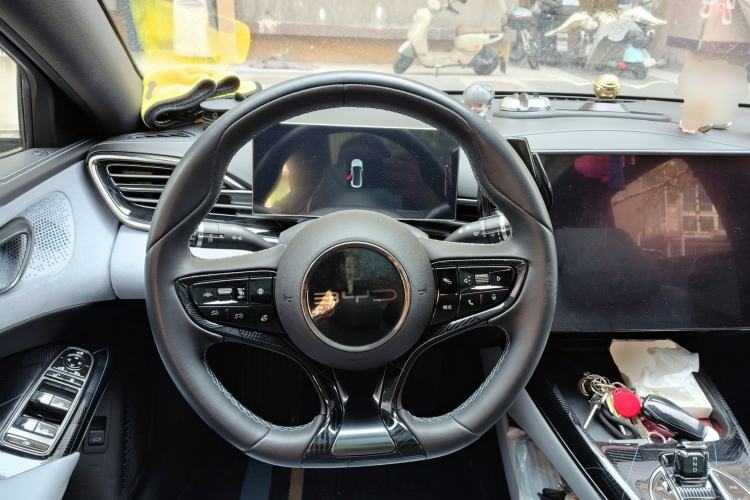 Used BYD Seal 2022 550 km Standard Range Rear-Wheel Drive Elite Version Steering Wheel