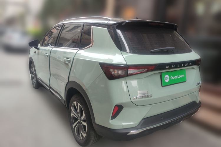 Used Wuling Asta 2022 2.0L DHT Electric-Speed Version
