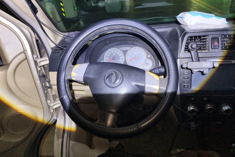 Used Dongfeng Xiaokang C37 2012 1.4L Comfort Version DK13-06
