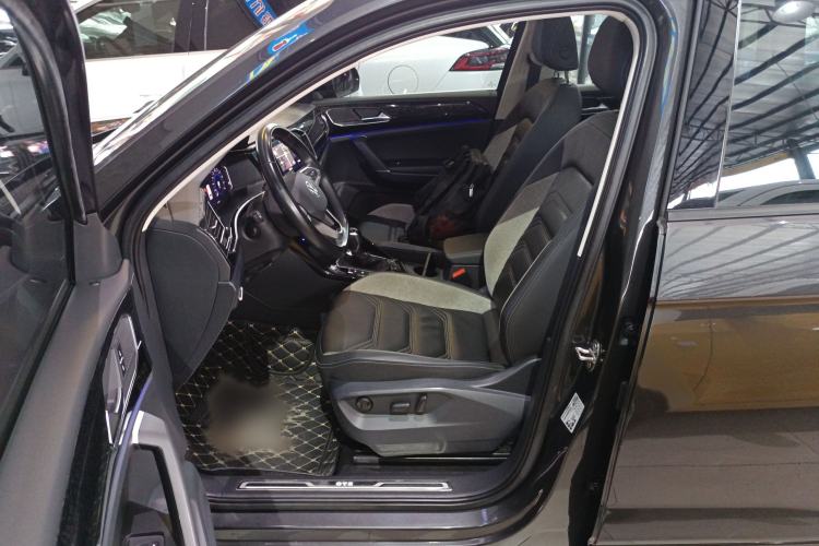 Used Volkswagen Tayron GTE Plug-in Hybrid 2020 1.4T Luxury Model Left Front Seat