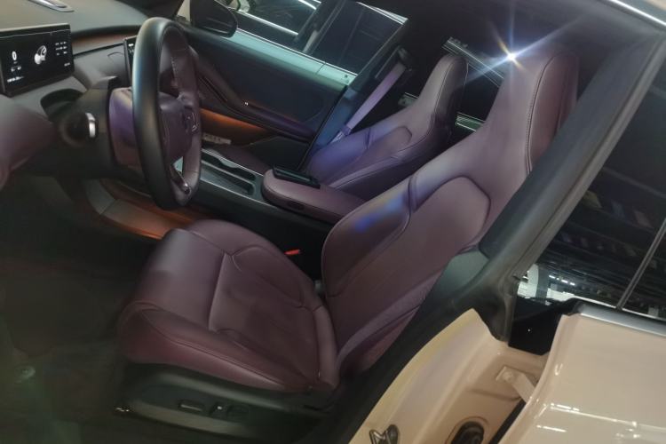 Used Nio ET5T 2023 75 kWh Touring Left Front Seat