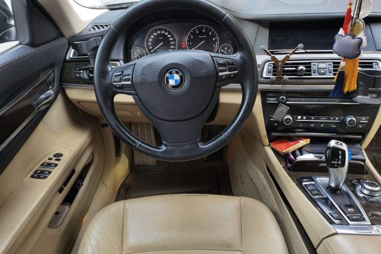 Used BMW 7 Series 2009 740Li Leading Model Steering Wheel