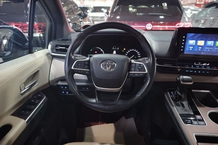 Used Toyota SIENNA 2021 2.5L Hybrid Luxury Edition