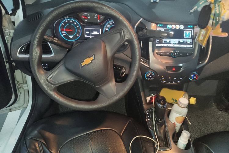 Used Chevrolet Cruze 2017 1.5L Automatic Pioneer Sunroof Edition