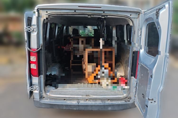 Used Wuling Yangguang 2024 300km Comfort-Grade Passenger Van 60kW