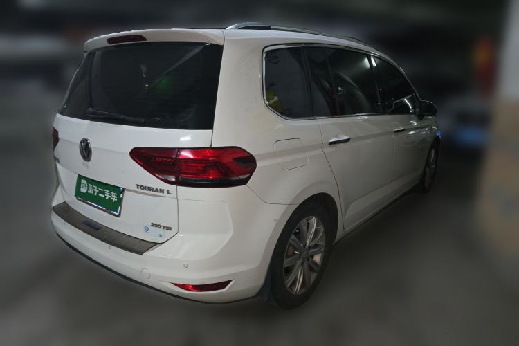 Used Volkswagen Touran 2018 Volkswagen Touran L 280TSI DSG Comfort Edition 7-seater Rear Right 45 Deg