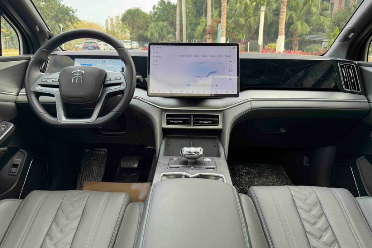 Used BYD Song L DM-i 2025 Intelligent Driving Version 160 km Excellence Edition
