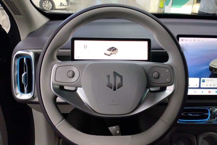 Used Leapmotor B10 2025 510 LiDAR Version Steering Wheel